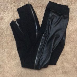 Leather like leggings great style ! Sale